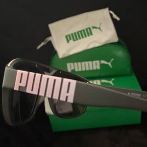 Puma Idol sunglasses | PU0013S | Black bridge Silver Grey mirrored